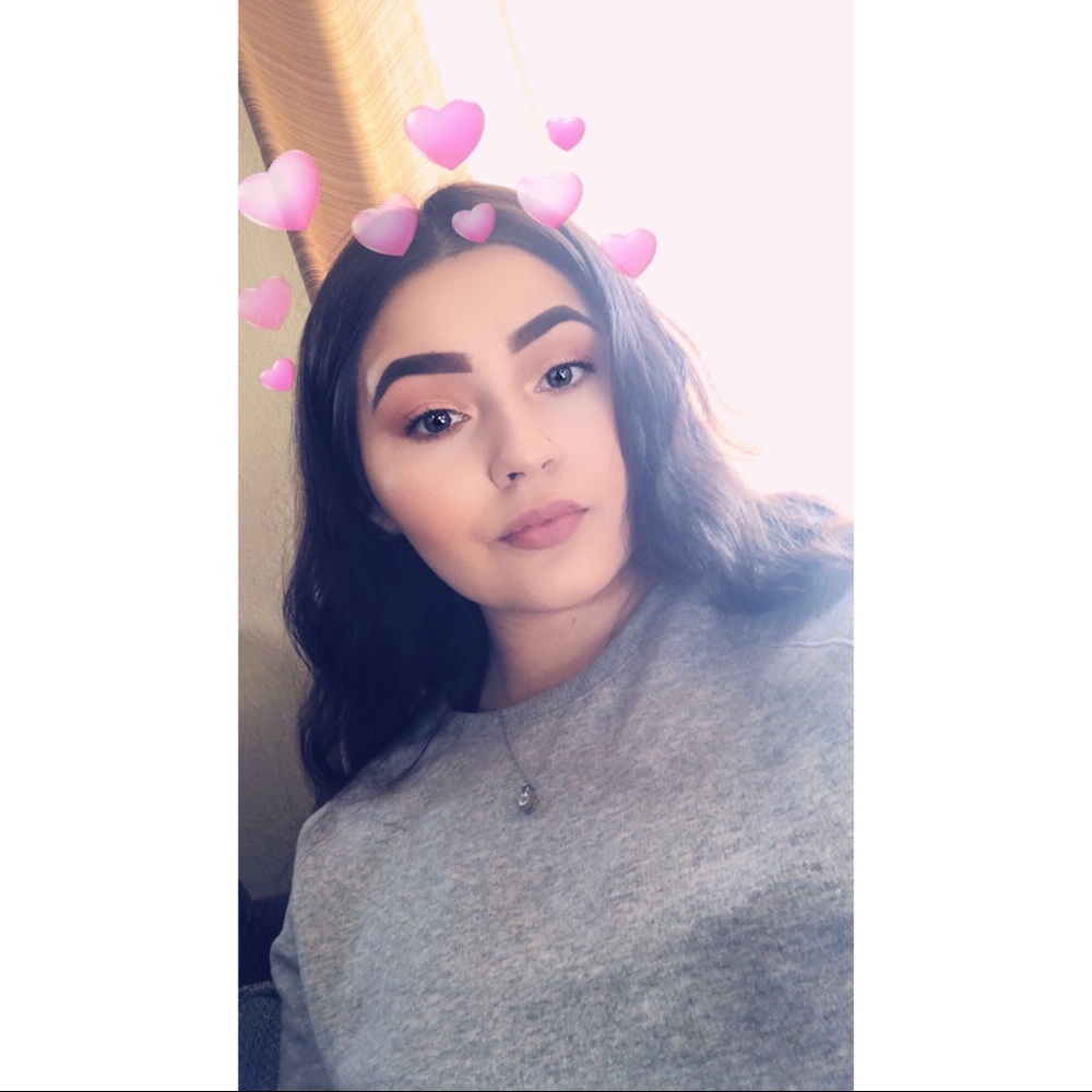 Meet your Posher, Makayla